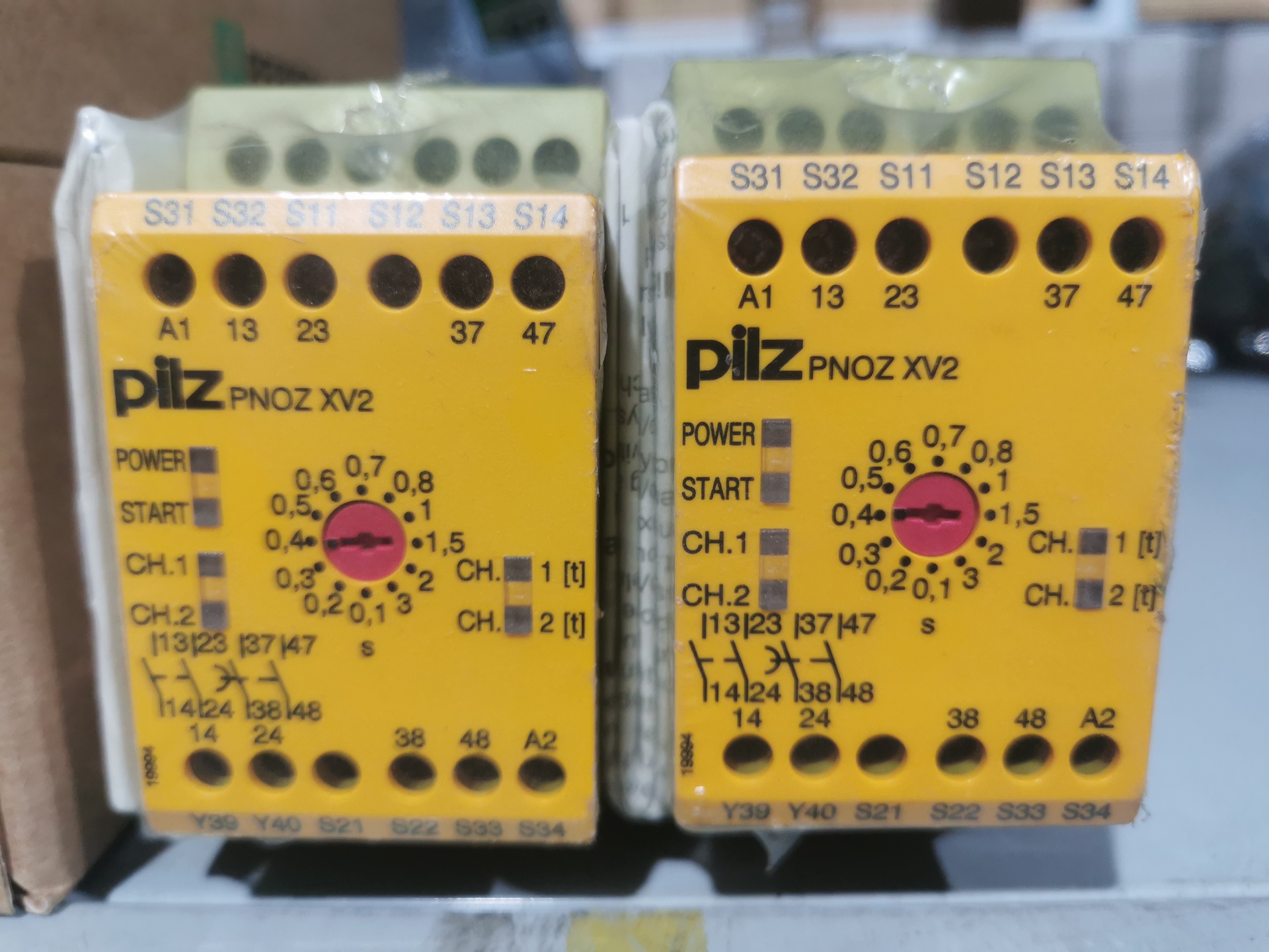 [PNOZXV2] 全新安全继电器